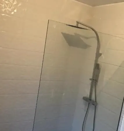 5 Chambres Avec Piscine *